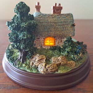 THOMAS KINKADE Lighted Cottage Collection "A Quiet Evening" Lighted Building